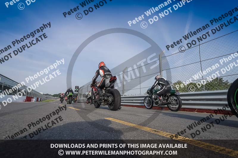 donington no limits trackday;donington park photographs;donington trackday photographs;no limits trackdays;peter wileman photography;trackday digital images;trackday photos